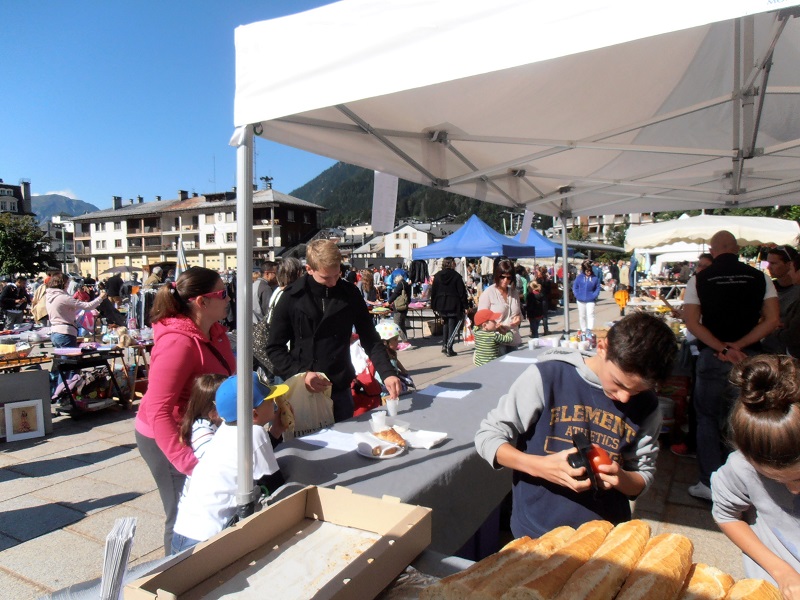 Photo du vide grenier du 6 septembre 2015